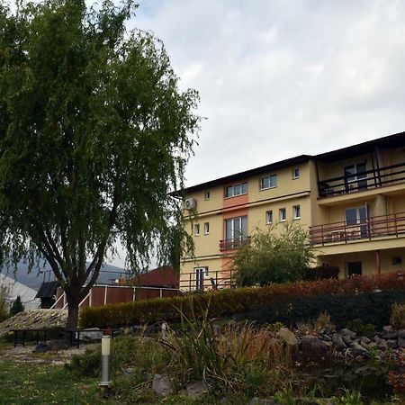 Penzion Koruna Nitrianske Rudno Esterno foto