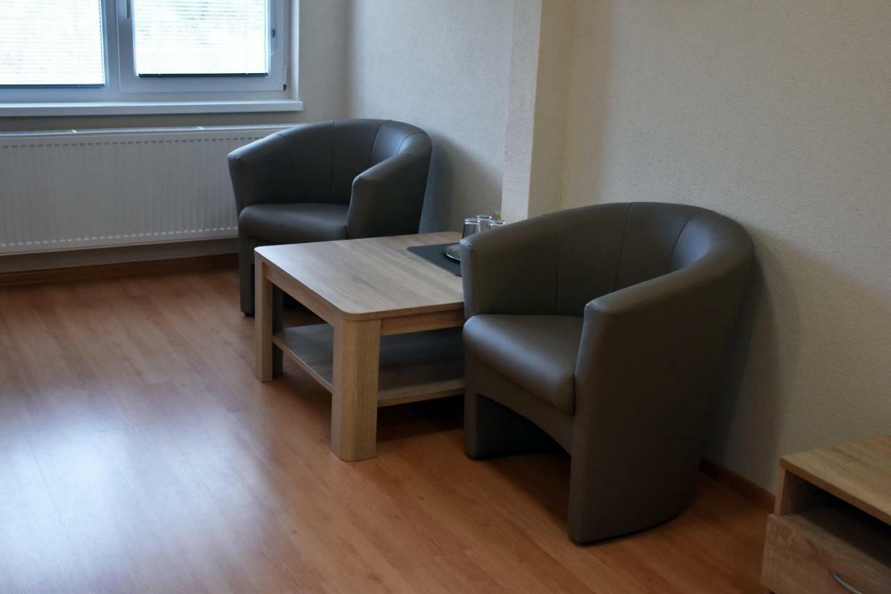 Penzion Koruna Nitrianske Rudno Esterno foto